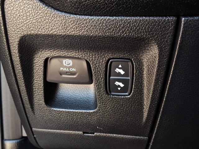 2021 Ram 1500 Big Horn Crew Cab 4x4 6'4" Box