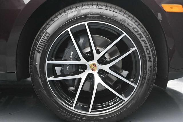 2026 Porsche Macan AWD