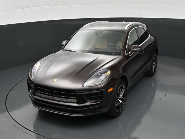 2026 Porsche Macan AWD