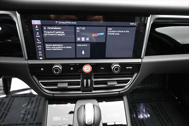 2026 Porsche Macan AWD