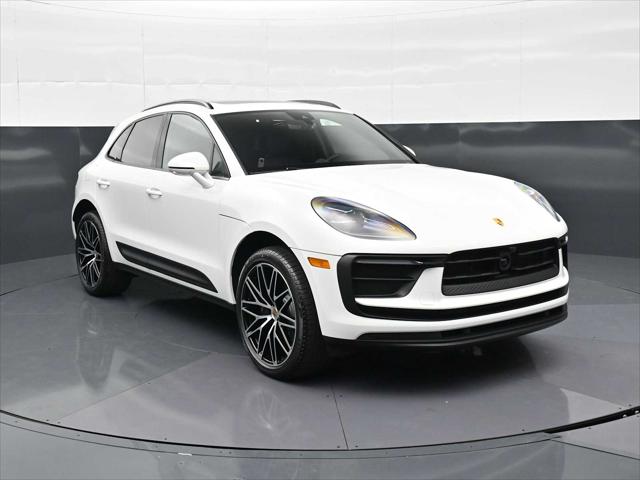 2026 Porsche Macan AWD