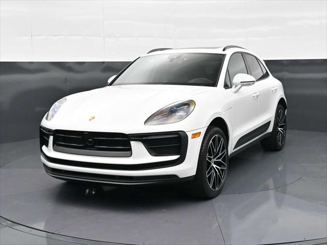 2026 Porsche Macan AWD