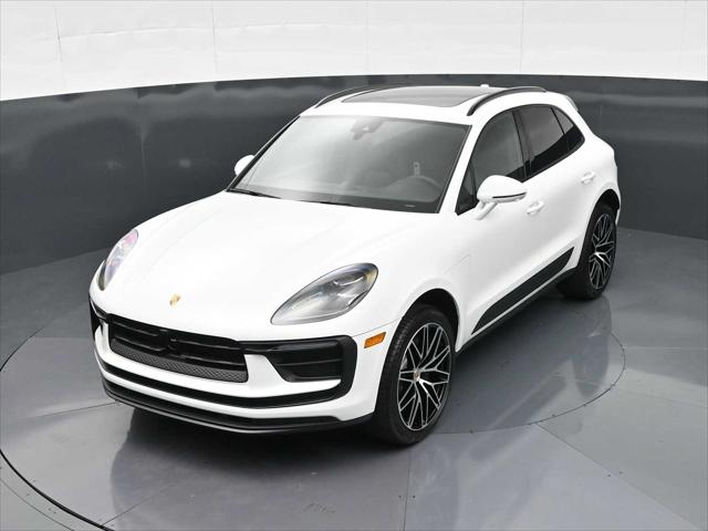 2026 Porsche Macan AWD