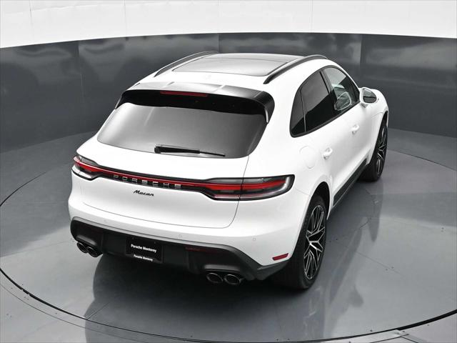 2026 Porsche Macan AWD
