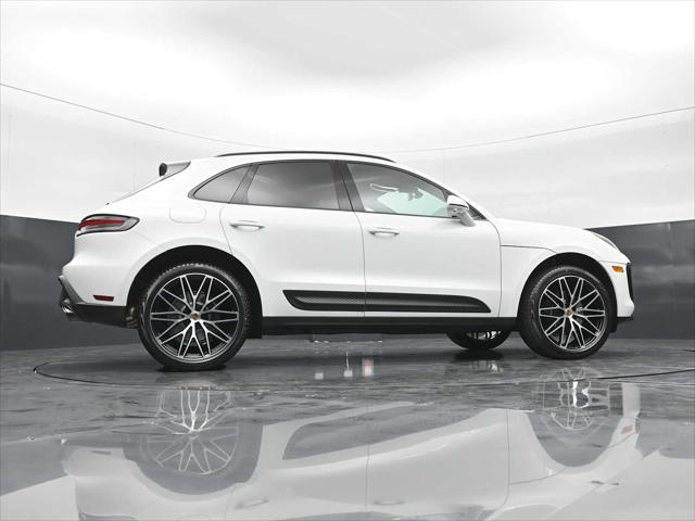 2026 Porsche Macan AWD