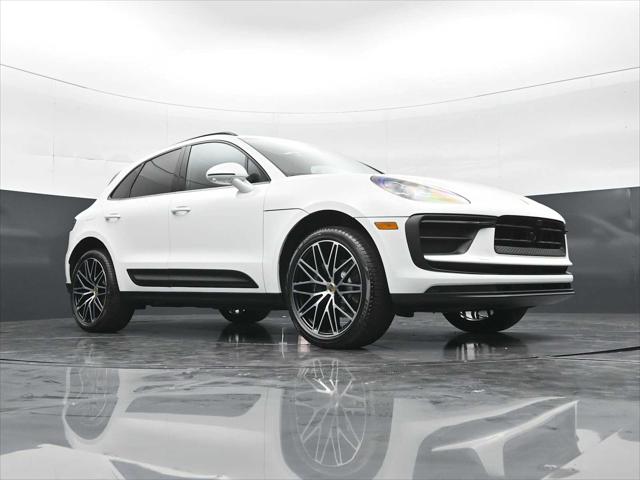 2026 Porsche Macan AWD