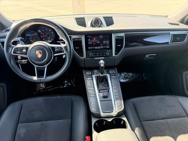 2017 Porsche Macan Sport Utility 4D