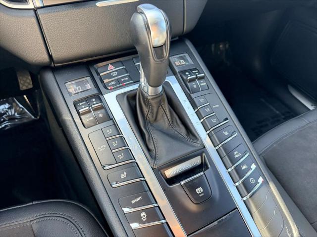2017 Porsche Macan Sport Utility 4D