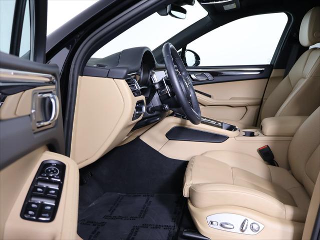 2026 Porsche Macan 4DR AWD