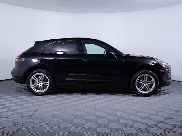 2026 Porsche Macan 4DR AWD