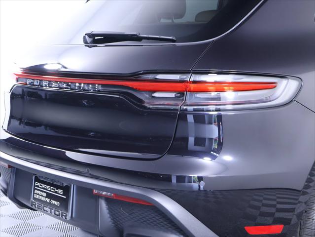 2026 Porsche Macan 4DR AWD