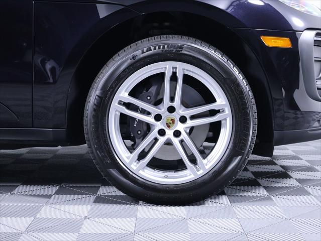 2026 Porsche Macan 4DR AWD