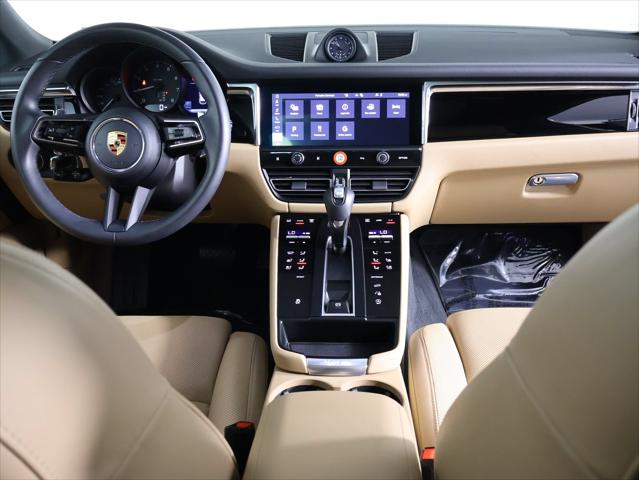 2026 Porsche Macan 4DR AWD