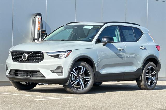 2026 Volvo XC40 Core, B4 FWD Gas (mild hybrid), Dark for sale in City of Industry, CA