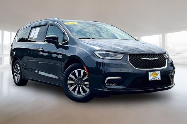 2021 Chrysler Pacifica Hybrid Touring L for sale in Milford, CT