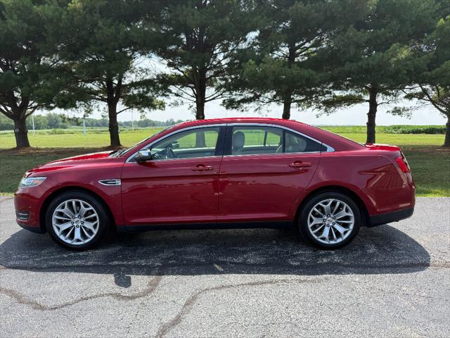 2016 Ford Taurus Limited for sale in Taylorville, IL
