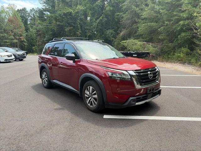 2022 Nissan Pathfinder SL 2022 Nissan Pathfinder SL