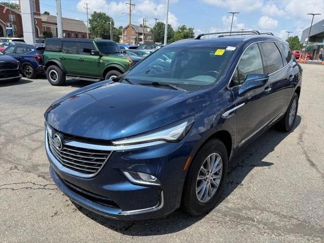 2023 Buick Enclave Essence AWD 2023 Buick Enclave Essence AWD