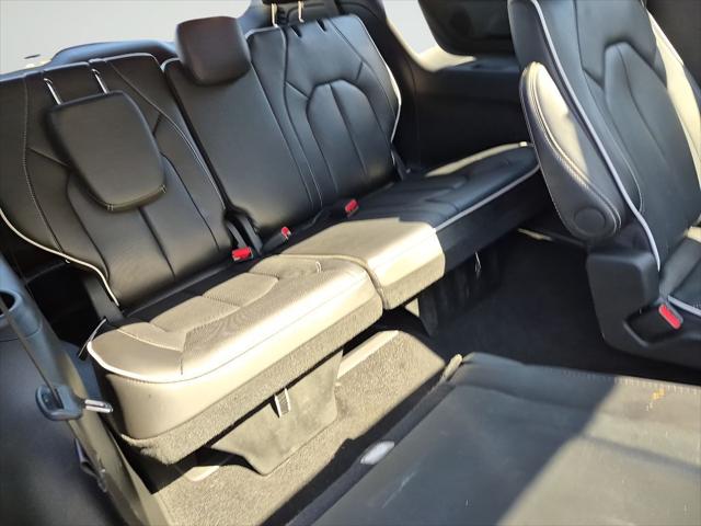 2026 Chrysler Pacifica Limited AWD
