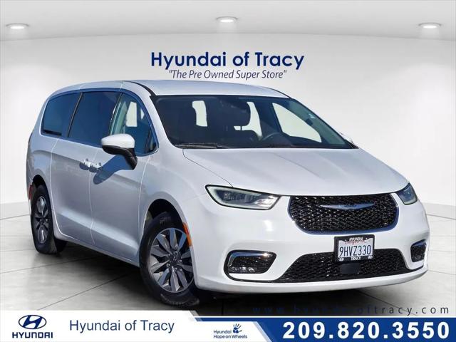 2023 Chrysler Pacifica Hybrid Touring L for sale in Tracy, CA