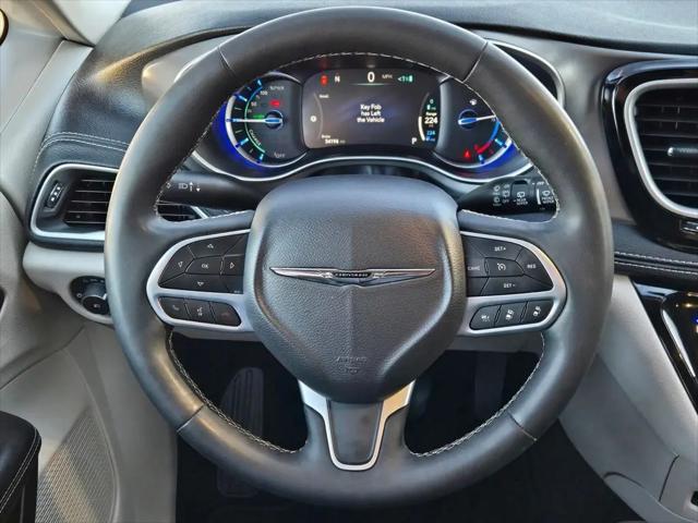 2023 Chrysler Pacifica Hybrid Touring L