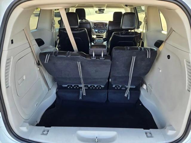 2023 Chrysler Pacifica Hybrid Touring L