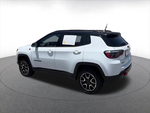 2025 Jeep Compass Trailhawk 4x4
