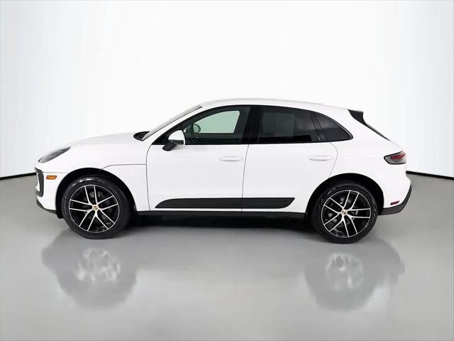 2023 Porsche Macan Macan