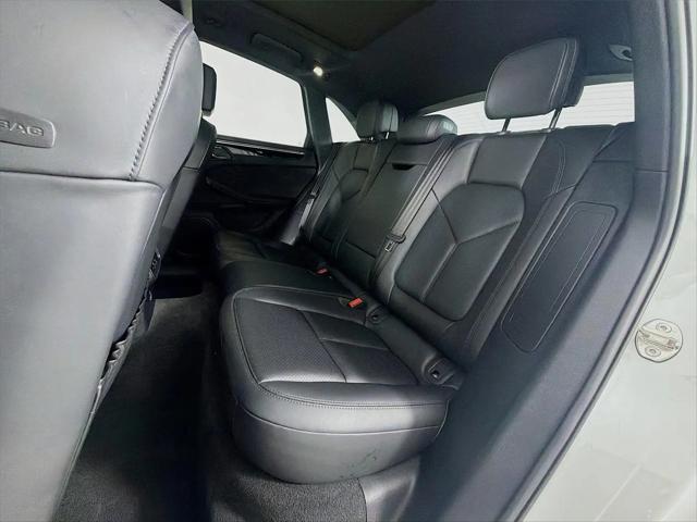 2023 Porsche Macan Macan