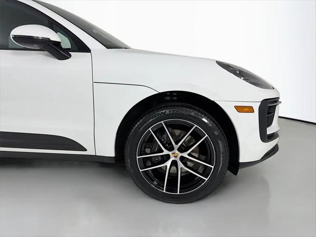 2023 Porsche Macan Macan