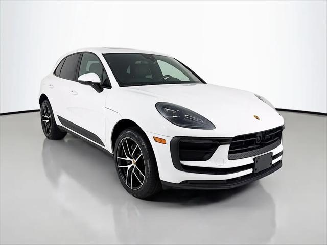 2023 Porsche Macan Macan
