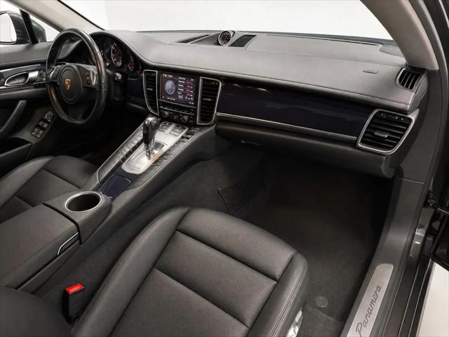2015 Porsche Panamera 2