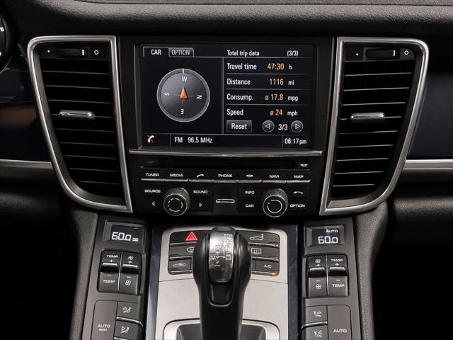 2015 Porsche Panamera 2