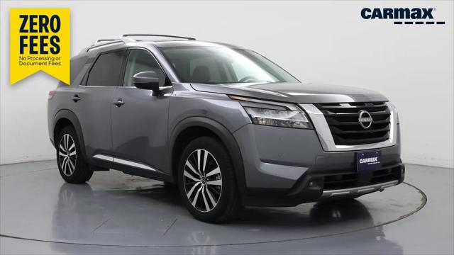 2023 Nissan Pathfinder Platinum 4WD for sale in Urbandale, IA