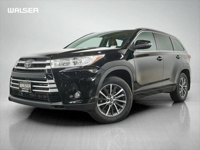 2018 Toyota Highlander XLE for sale in Coon Rapids, MN