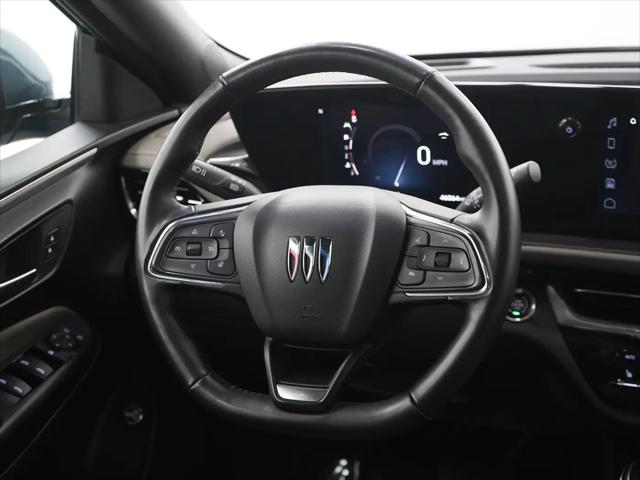 2024 Buick NV Avenir FWD