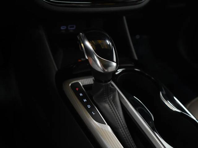 2024 Buick NV Avenir FWD