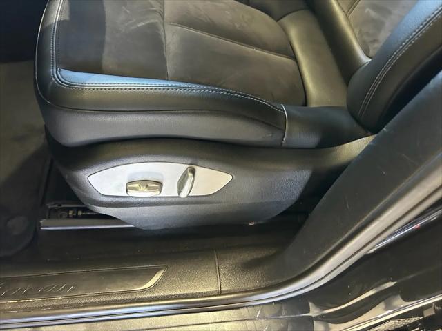 2017 Porsche Macan Macan