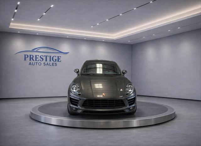 2017 Porsche Macan Macan