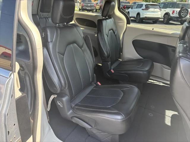 2021 Chrysler Voyager LXI