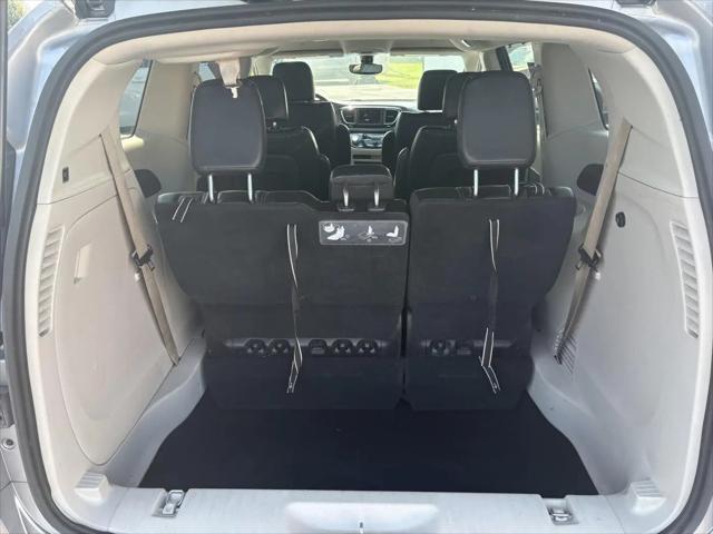 2021 Chrysler Voyager LXI