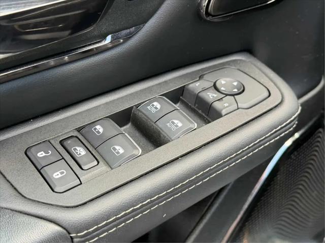 2025 Ram 1500 Limited Crew Cab 4x4 57 Box