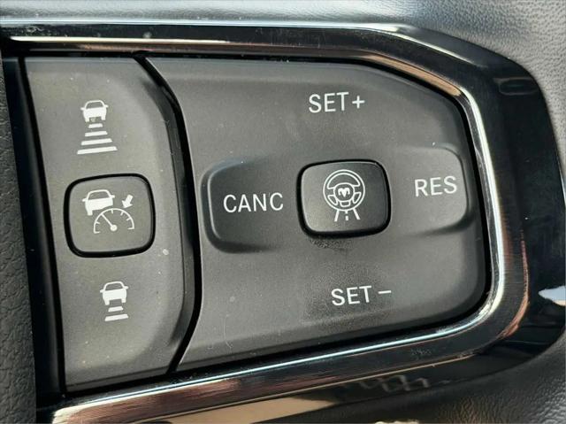 2025 Ram 1500 Limited Crew Cab 4x4 57 Box
