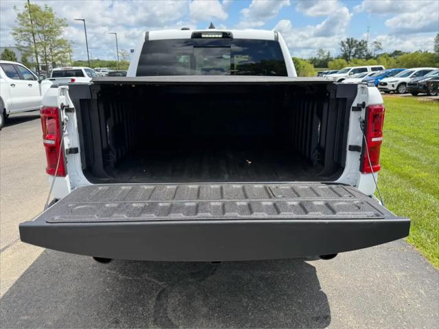 2025 Ram 1500 Limited Crew Cab 4x4 57 Box