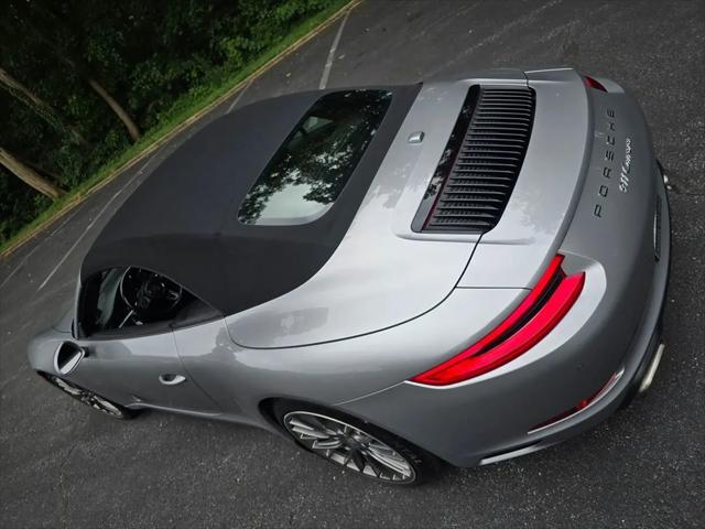 2018 Porsche 911 Carrera
