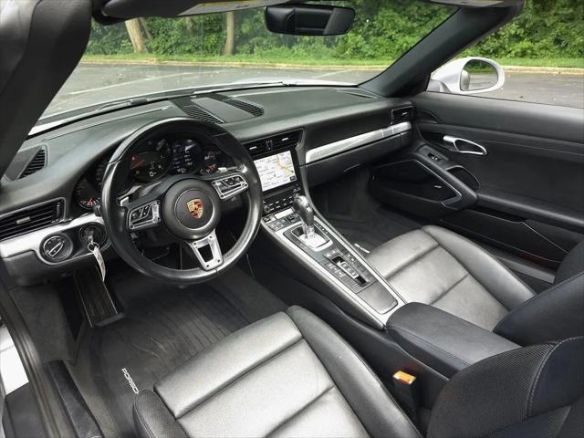 2018 Porsche 911 Carrera