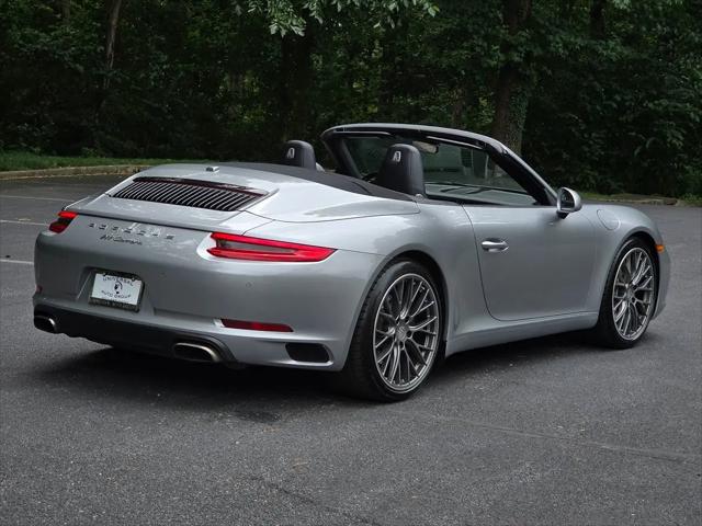 2018 Porsche 911 Carrera