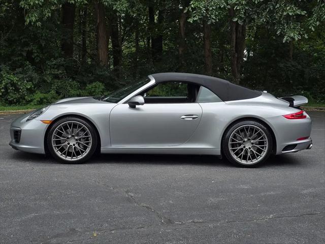 2018 Porsche 911 Carrera
