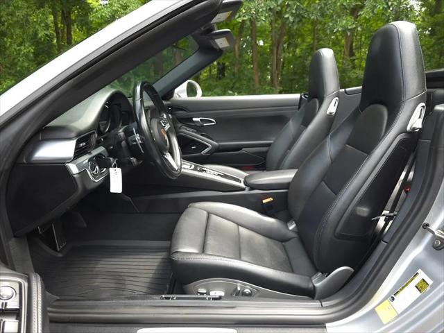2018 Porsche 911 Carrera