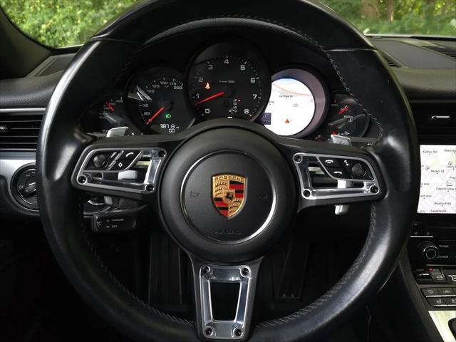 2018 Porsche 911 Carrera